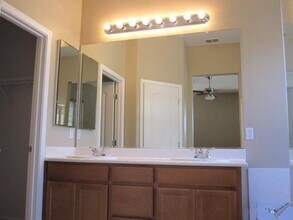 431 E Legacy Dr in Mountain House, CA - Building Photo - Building Photo