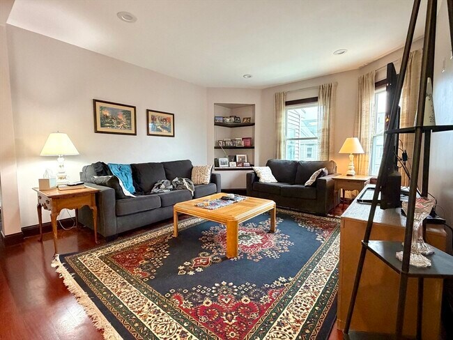 52 Sheridan Ave in Medford, MA - Building Photo - Building Photo