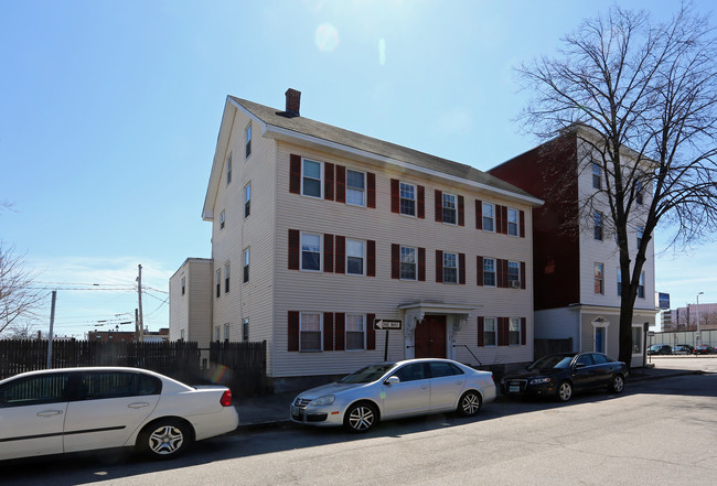 51-53 Laurel St in Manchester, NH - Building Photo - Building Photo