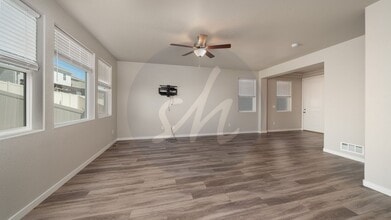 5233 Roundhouse Dr in Colorado Springs, CO - Building Photo - Building Photo