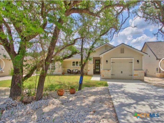 1269 Lavaca in Canyon Lake, TX - Building Photo - Building Photo