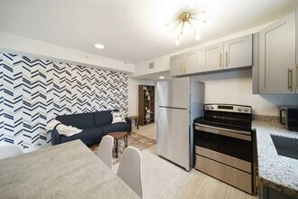 2110 SW 16th St in Miami, FL - Building Photo - Building Photo