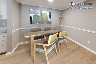 100 Court N Dr in Melville, NY - Building Photo - Building Photo