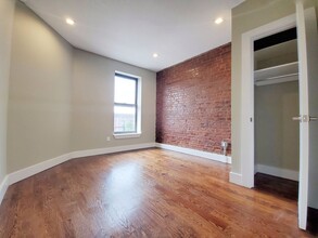 585 Franklin Ave, Unit 2 in Brooklyn, NY - Building Photo - Building Photo