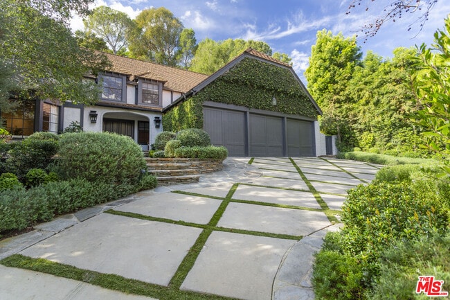 13176 Boca De Canon Ln in Los Angeles, CA - Building Photo - Building Photo