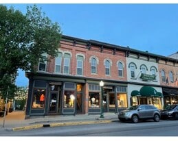 107 S Main St, Unit Chelsea Lofts unit 100 in Chelsea, MI - Building Photo
