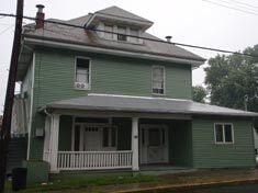 307 Cobun Ave, Unit Apt b in Morgantown, WV - Foto de edificio - Building Photo