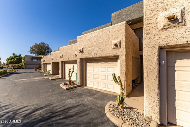 3030 Hayden Rd in Scottsdale, AZ - Building Photo - Building Photo