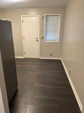 1905 Magellan Ct in Louisville, KY - Building Photo - Building Photo