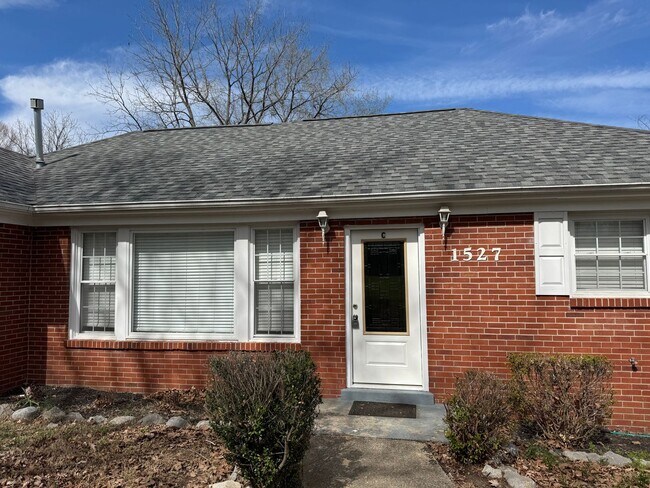 1527 Madison St-Unit -C in Clarksville, TN - Building Photo - Building Photo
