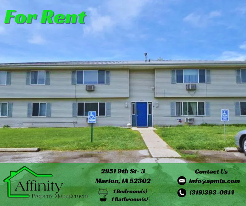 2951 9th St in Marion, IA - Foto de edificio