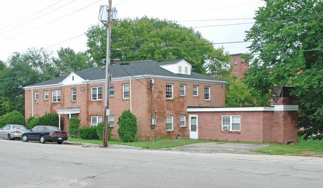 46 Main St in Somersworth, NH - Building Photo - Building Photo