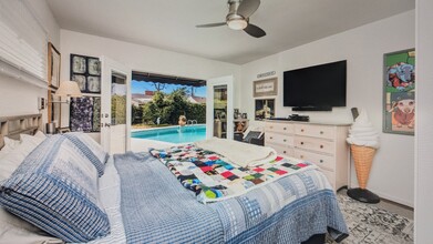 6029 Greenbush Ave in Van Nuys, CA - Building Photo - Building Photo