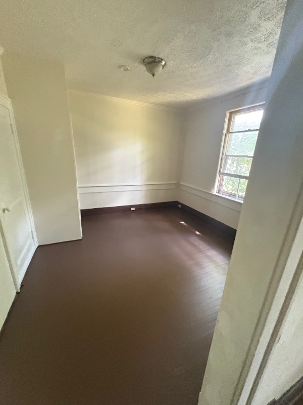 1413 East Ave