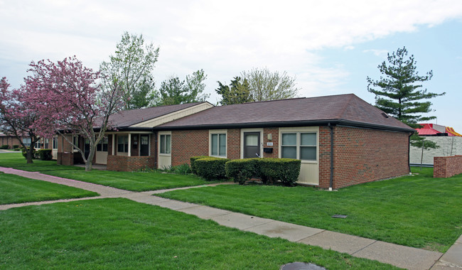 Channing Way Court in Dayton, OH - Foto de edificio - Building Photo