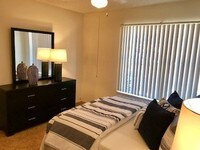 Building Photo - Colony Park Apartamentos in Mobile, Alabama