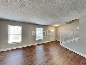 6463 Winchester Highlands Dr in Canal Winchester, OH - Building Photo - Building Photo