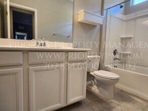 7170 Cotton Bluff St in Las Vegas, NV - Building Photo - Building Photo