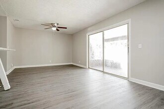 3225 Mustang Dr in Columbus, GA - Foto de edificio - Building Photo