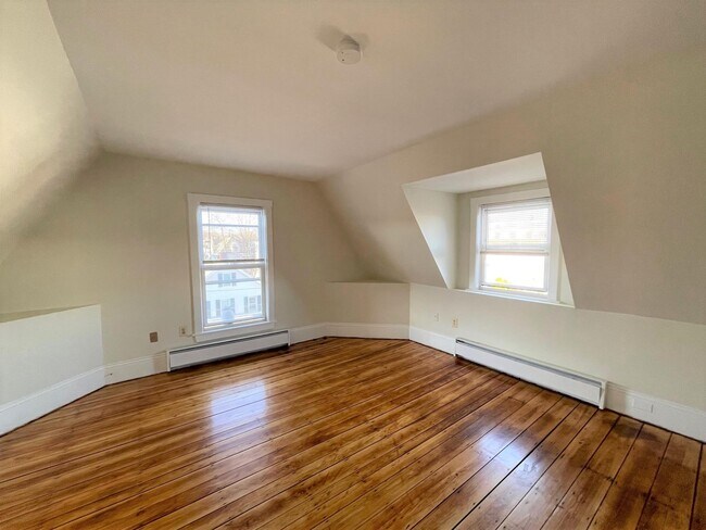 14 Chestnut St in Malden, MA - Building Photo - Building Photo