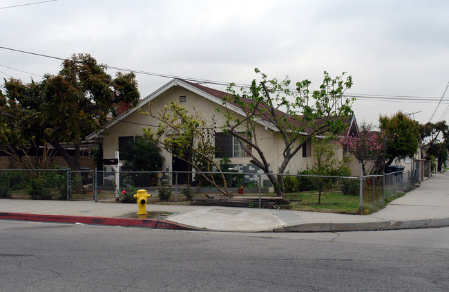 1452 W 134th St in Gardena, CA - Foto de edificio - Building Photo