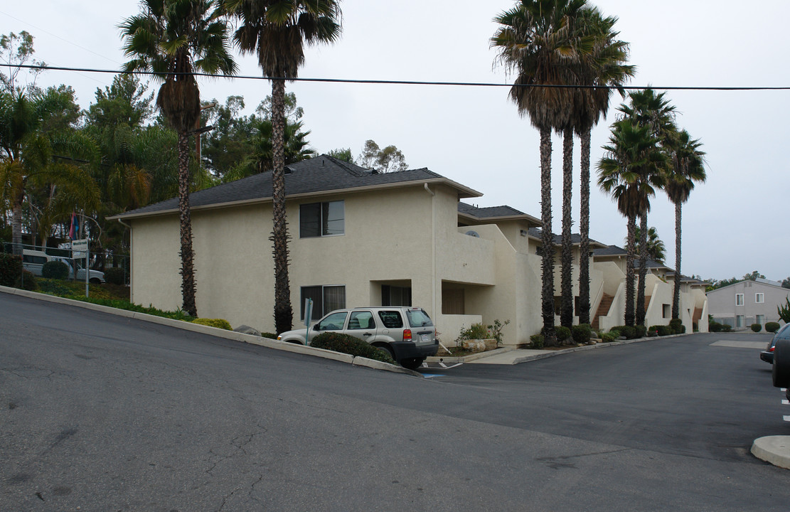 Westbrook Apartments in San Diego, CA - Foto de edificio