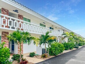 331 Tequesta Dr in Jupiter, FL - Building Photo - Building Photo