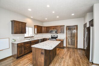 7301 E Corinth St in Sioux Falls, SD - Building Photo - Building Photo