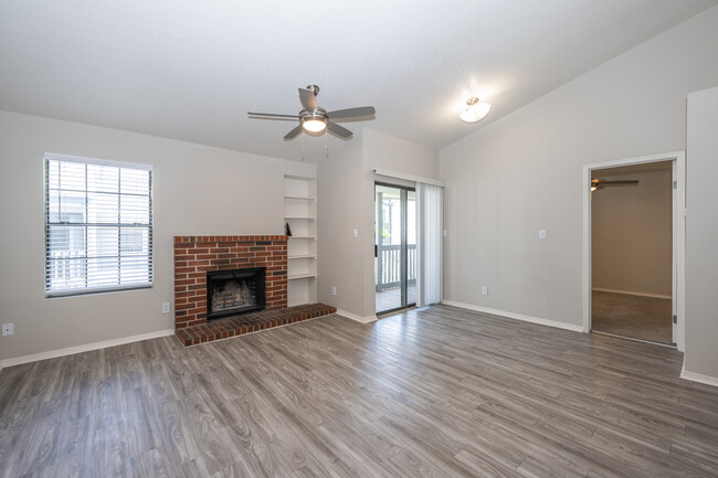 Northpointe Village in Albuquerque, NM - Building Photo - Interior Photo