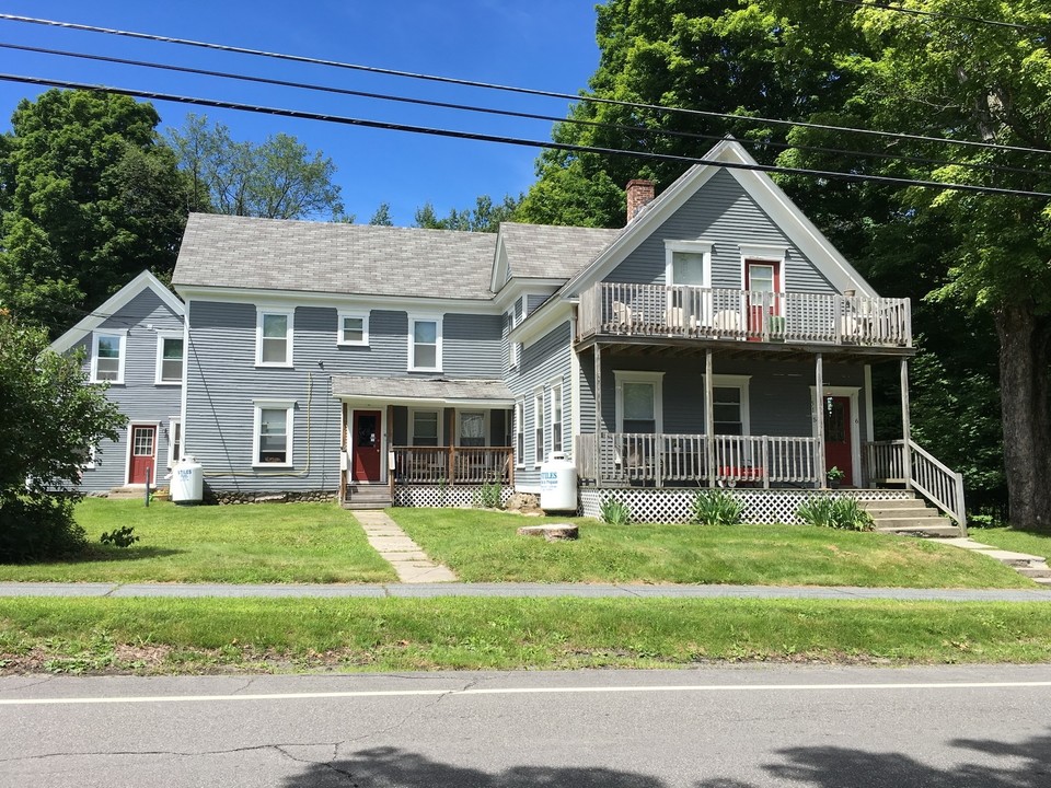 51 Maple St in Bethlehem, NH - Building Photo