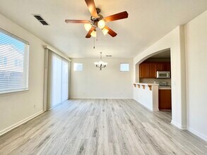 1923 Pyramid Creek Dr in Marysville, CA - Building Photo - Building Photo