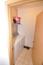 6402 Milwaukee St, Unit 204 in Madison, WI - Building Photo - Building Photo