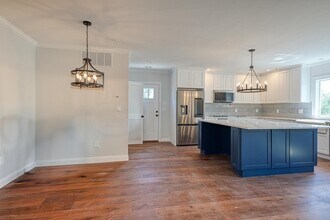 369 Grant St in Framingham, MA - Building Photo - Building Photo