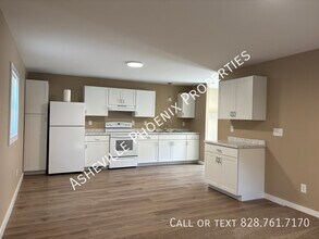 4083 New Leicester Hwy in Leicester, NC - Building Photo - Building Photo