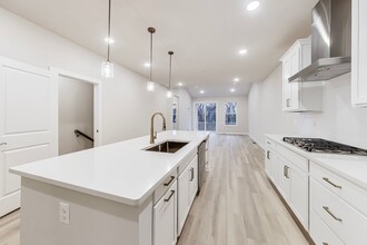 13317 Petrel St in Clarksburg, MD - Building Photo - Building Photo