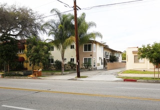 427 S Verdugo Rd in Glendale, CA - Building Photo - Primary Photo