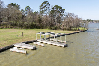 Presidential Shores in Willis, TX - Foto de edificio - Other