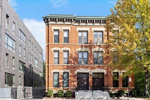 1867 N Halsted St in Chicago, IL - Building Photo