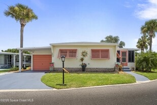380 Norwich Ln in Melbourne Beach, FL - Building Photo