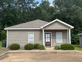 360 Acadia Lp in Oxford, MS - Building Photo