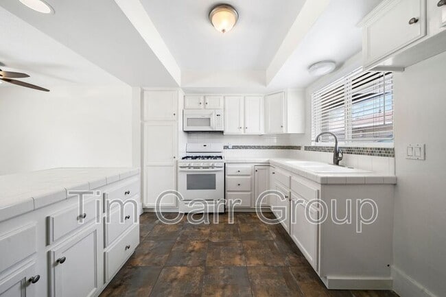 188 Monte Vista Ave in Costa Mesa, CA - Building Photo - Building Photo