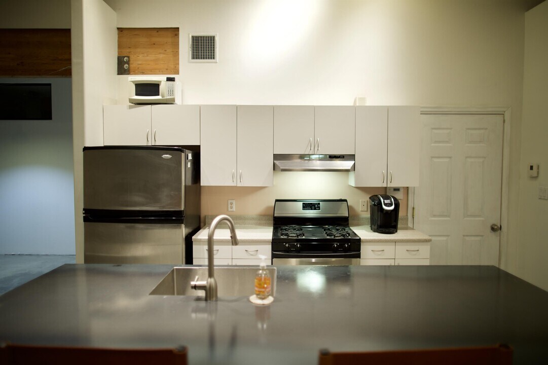 421 E Lester St in Tucson, AZ - Building Photo