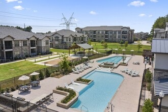 Auberge of Tyler in Tyler, TX - Foto de edificio - Building Photo