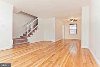 2907 S Buchanan St in Arlington, VA - Building Photo - Building Photo