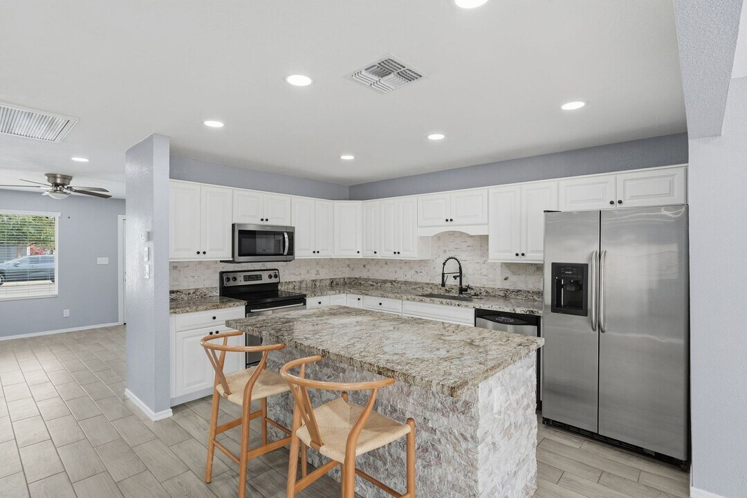 2934 N 79th Ln in Phoenix, AZ - Building Photo