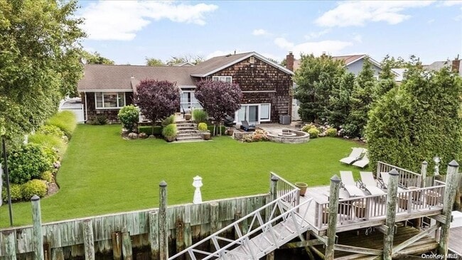 131 Bayside Dr in Atlantic Beach, NY - Building Photo - Building Photo