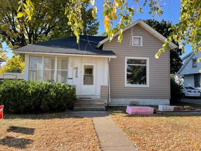 property at 523 E 5th St