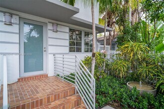 1600 Michigan Ave in Miami Beach, FL - Building Photo - Building Photo