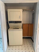 9 Washington Ave in Millbrook, NY - Building Photo - Building Photo