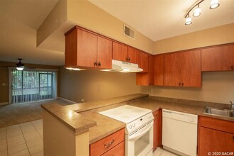 4411 SW 34th St, Unit 703 in Gainesville, FL - Building Photo - Building Photo